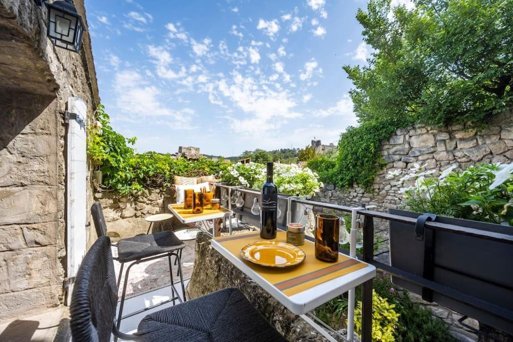 Le Balcon Du Prince Noir Les Baux-de-Provence Kültér fotó